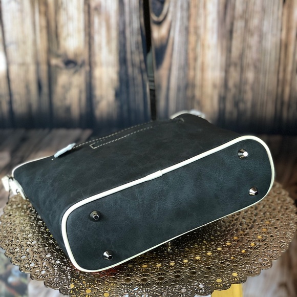 Montana West Buckle Collection Crossbody - Picture 3 of 5